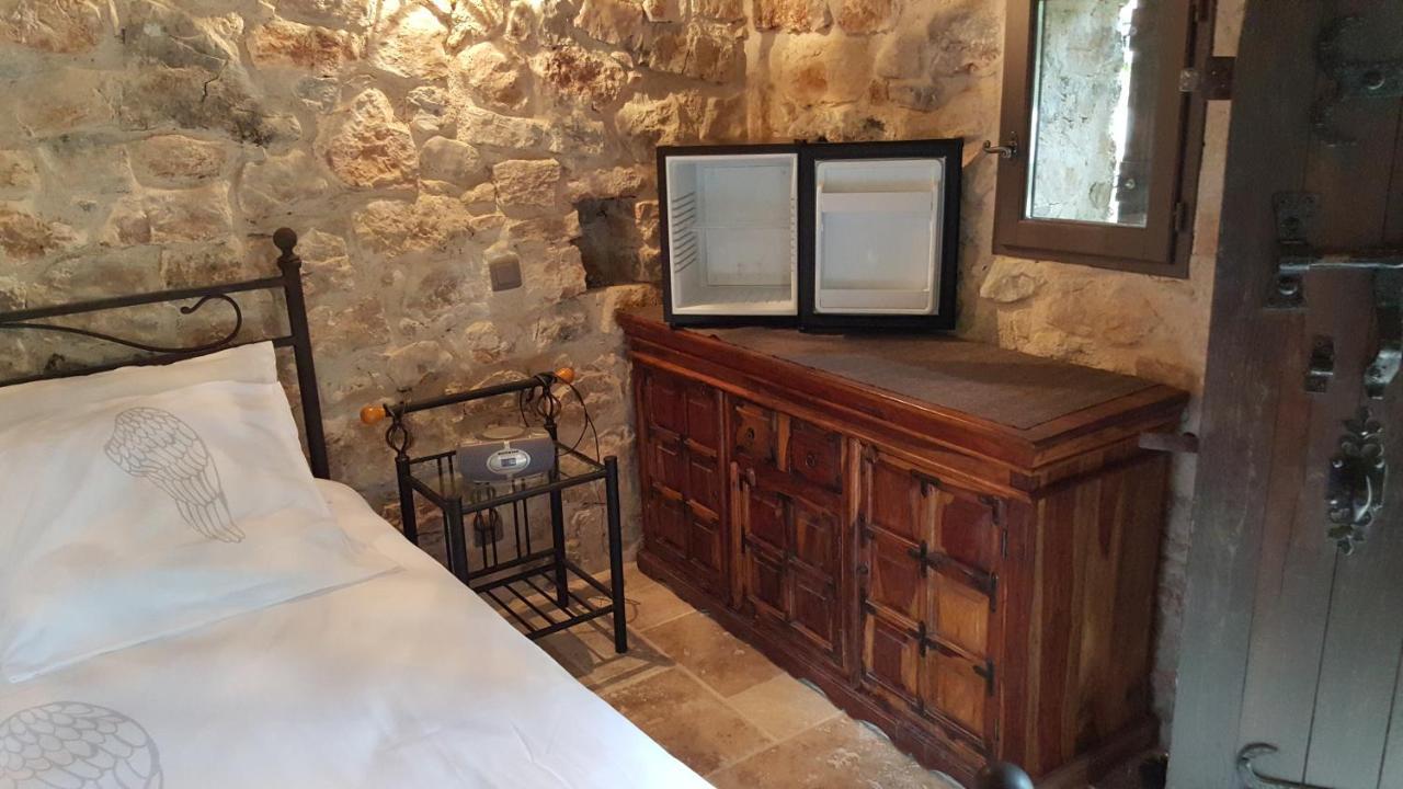 Villa Eden Vert Fayence Rum bild